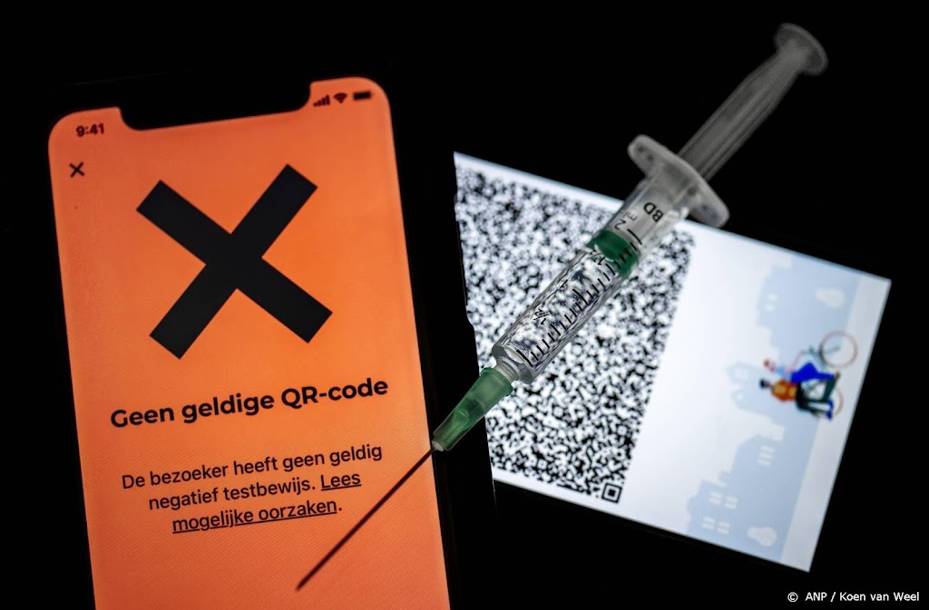 Frauduleuze QR-codes van CoronaCheck-app gegooid