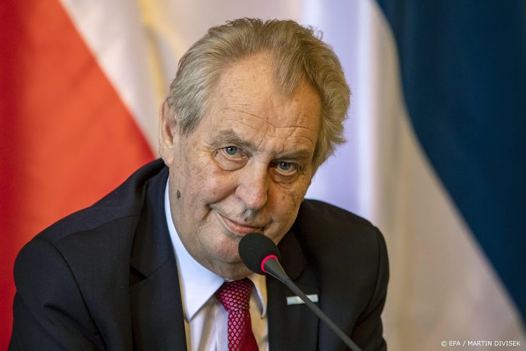 Tsjechische president Zeman opnieuw naar ziekenhuis