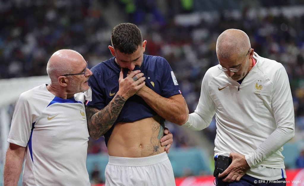 Succesvolle knieoperatie voor Franse verdediger Hernández