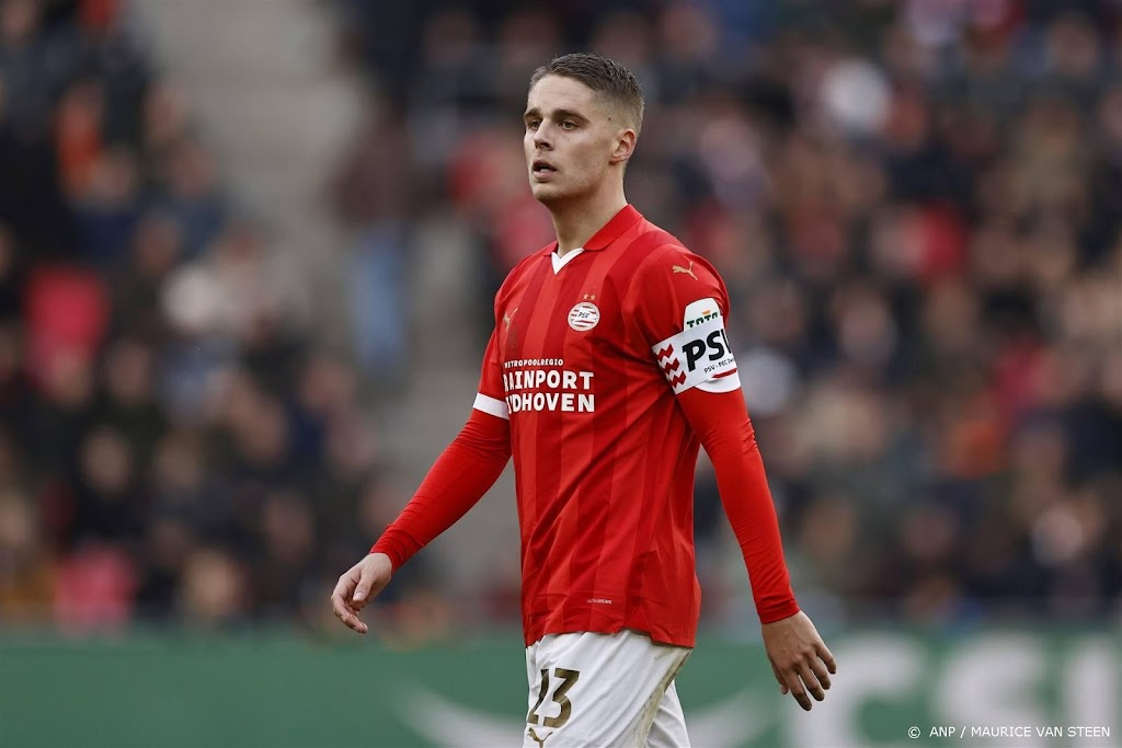 Veerman op tijd fit voor uitduel met FC Twente, Lang start op bank