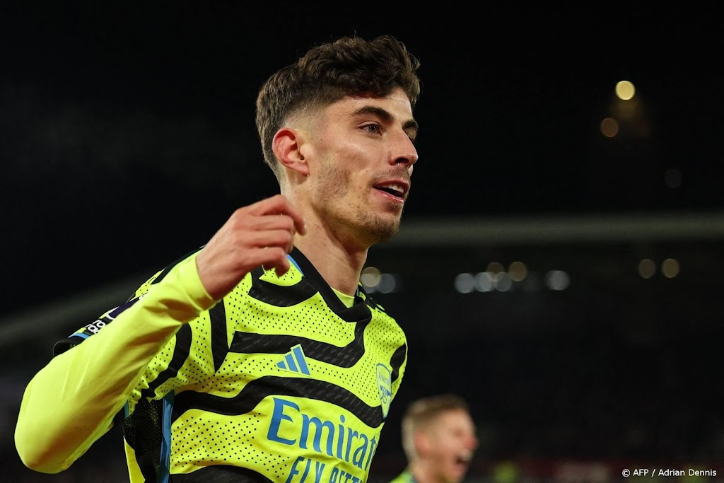 Havertz kopt Arsenal naar koppositie van Premier League