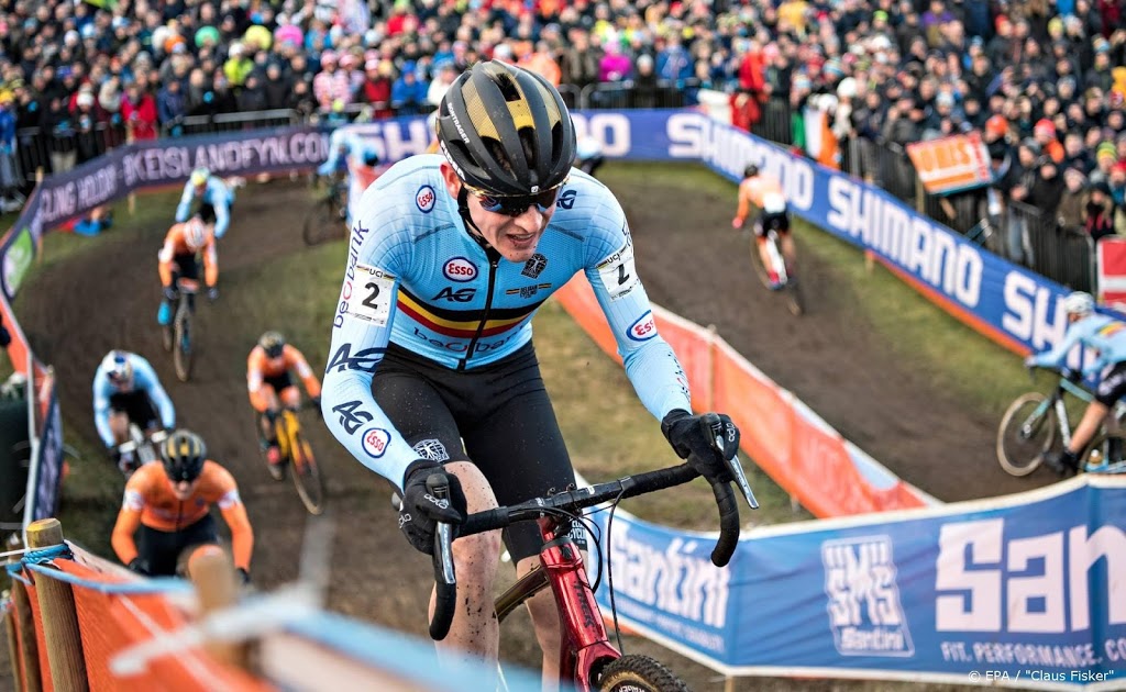 Veldrijder Aerts heeft niet een maar vier ribben gebroken