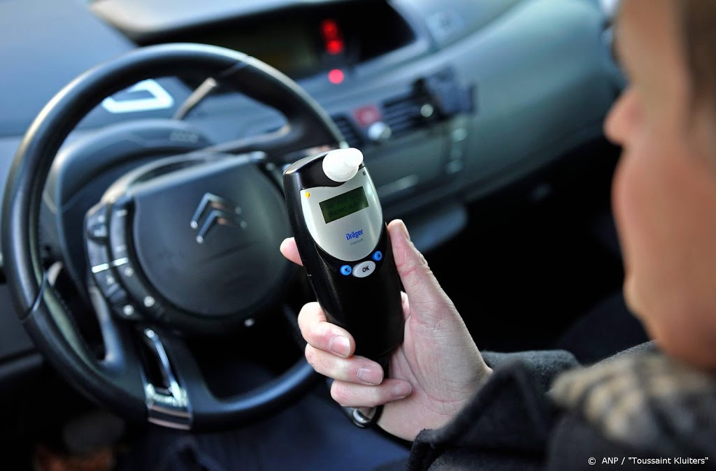 Duitse verzekeraars: standaard een alcoholslot in nieuwe auto's