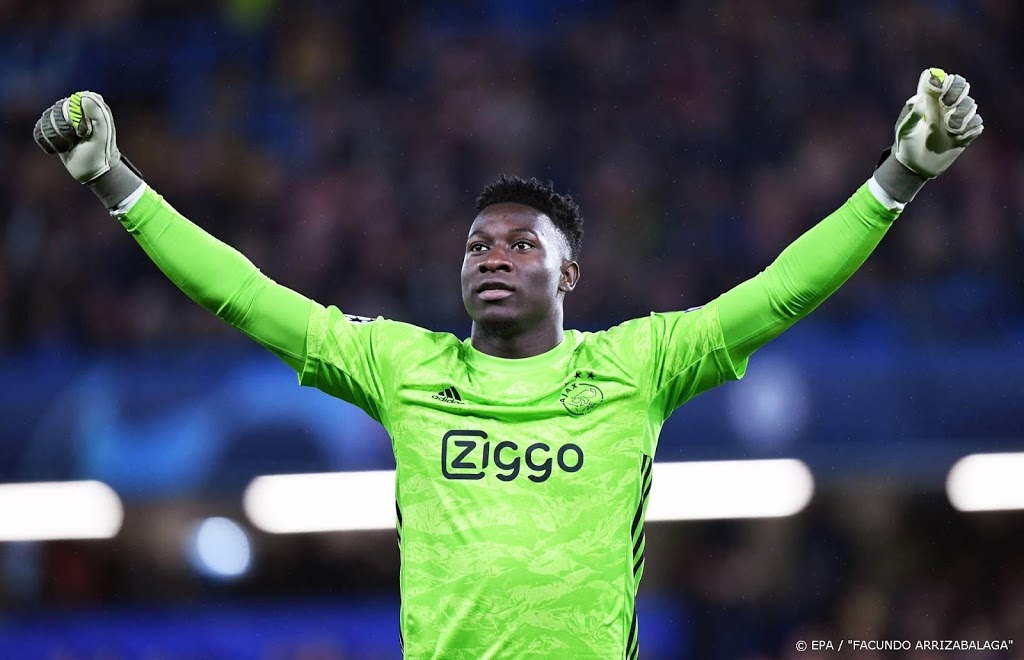 Ajax mist ook doelman Onana tegen FC Groningen