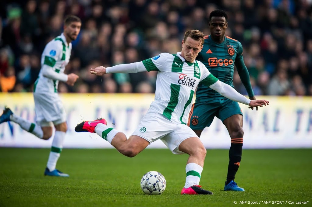 Ajax verliest in Groningen en ziet AZ naderen