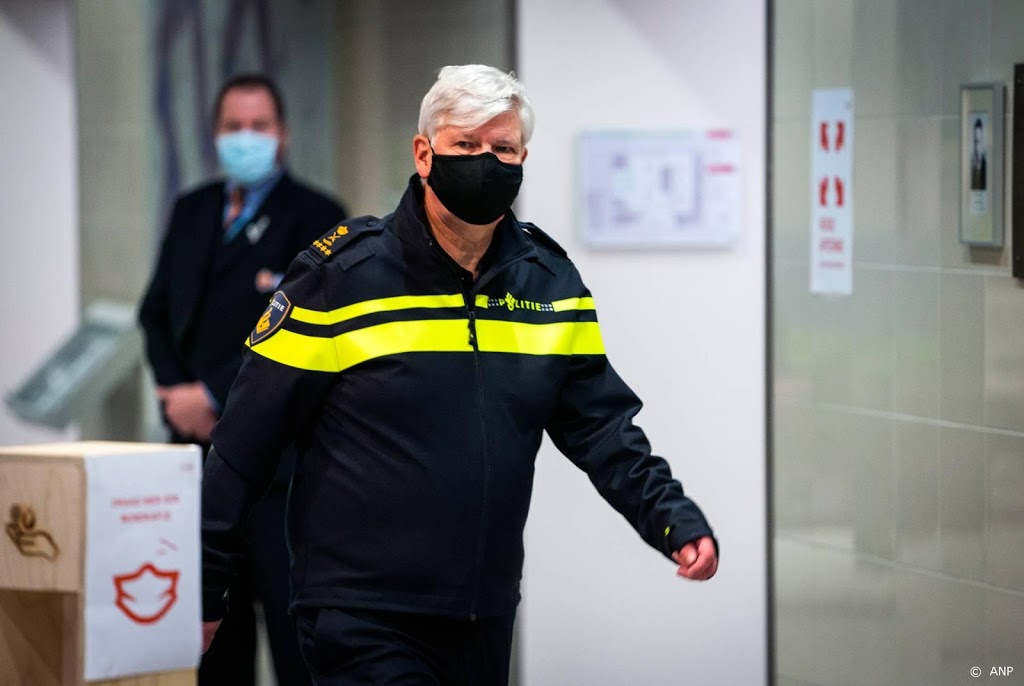 Korpschef Van Essen: bedreigers undercoveragenten aanpakken