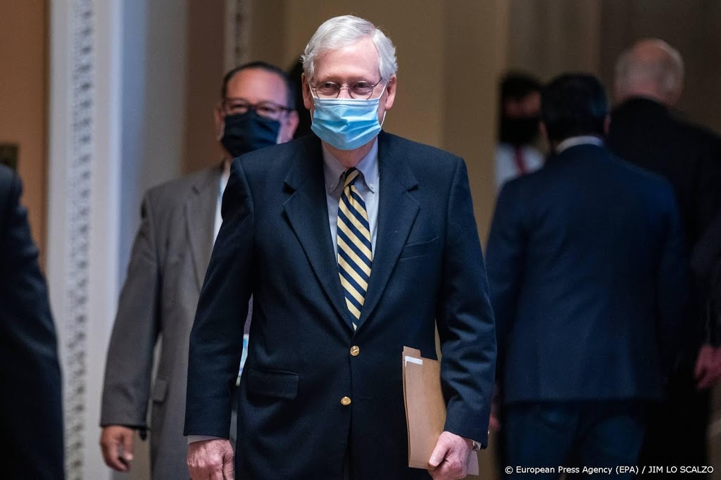 Republikein McConnell staakt verzet tegen deal met Democraten
