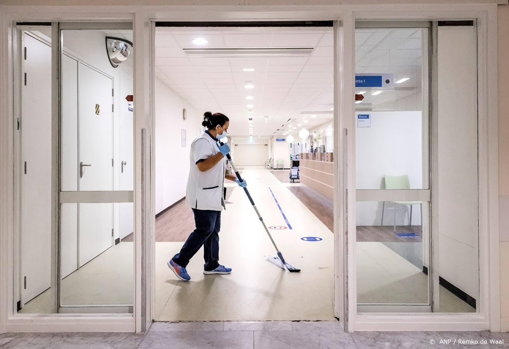 Ook extra steun voor schoonmaker en receptionist met Covid