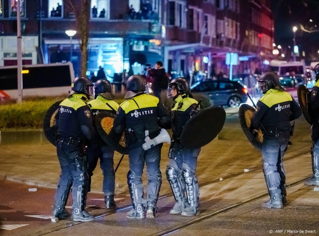 In Rotterdam 33 mensen aangehouden voor milde overtredingen