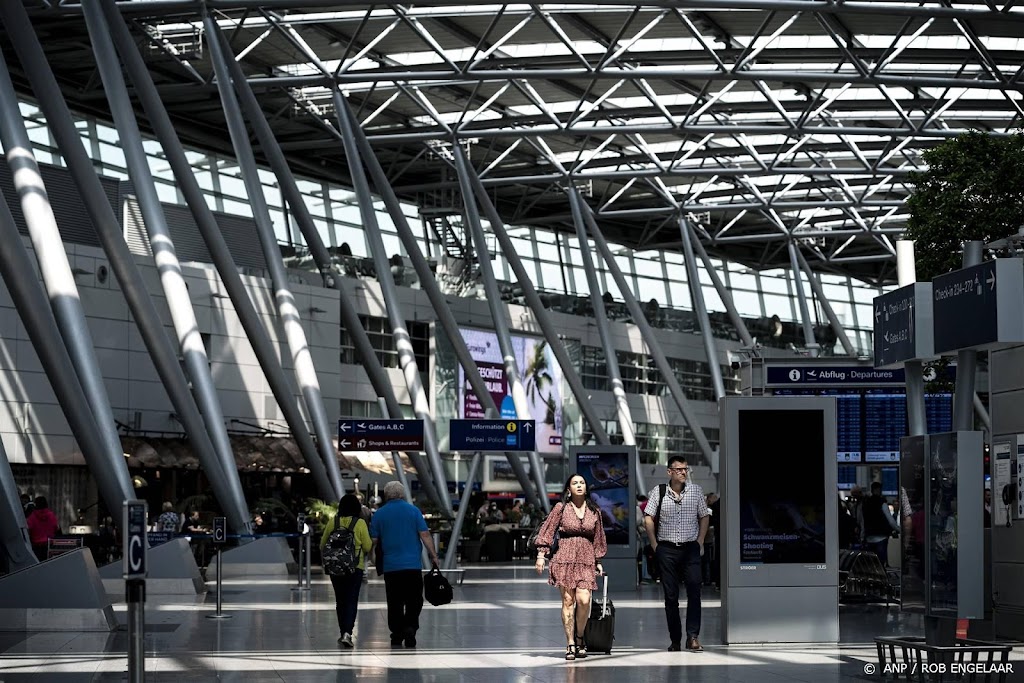 Vakbond roept op tot staking luchthaven Düsseldorf op vrijdag