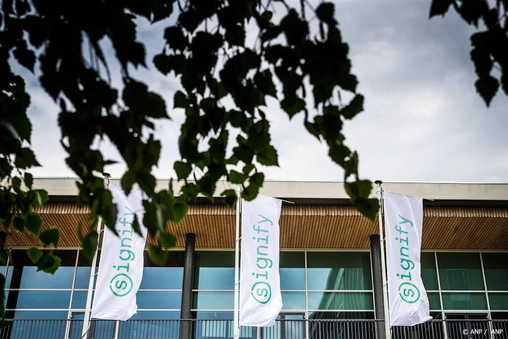 Vakbonden schrikken van omvang banenreductie Signify 