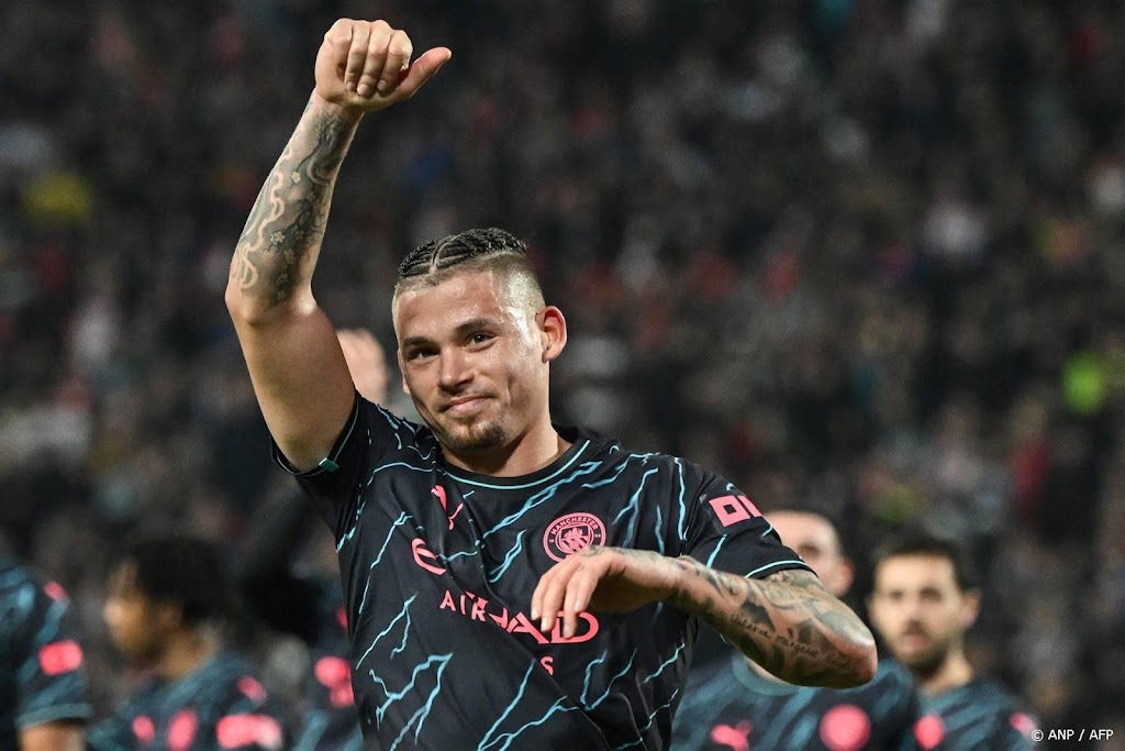 City-middenvelder Phillips op huurbasis naar West Ham