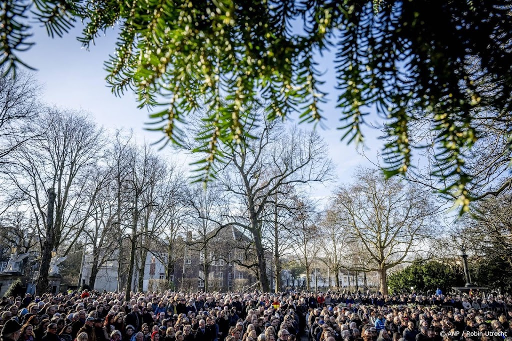 Schoof en Halsema spreken bij Holocaustherdenking in Amsterdam