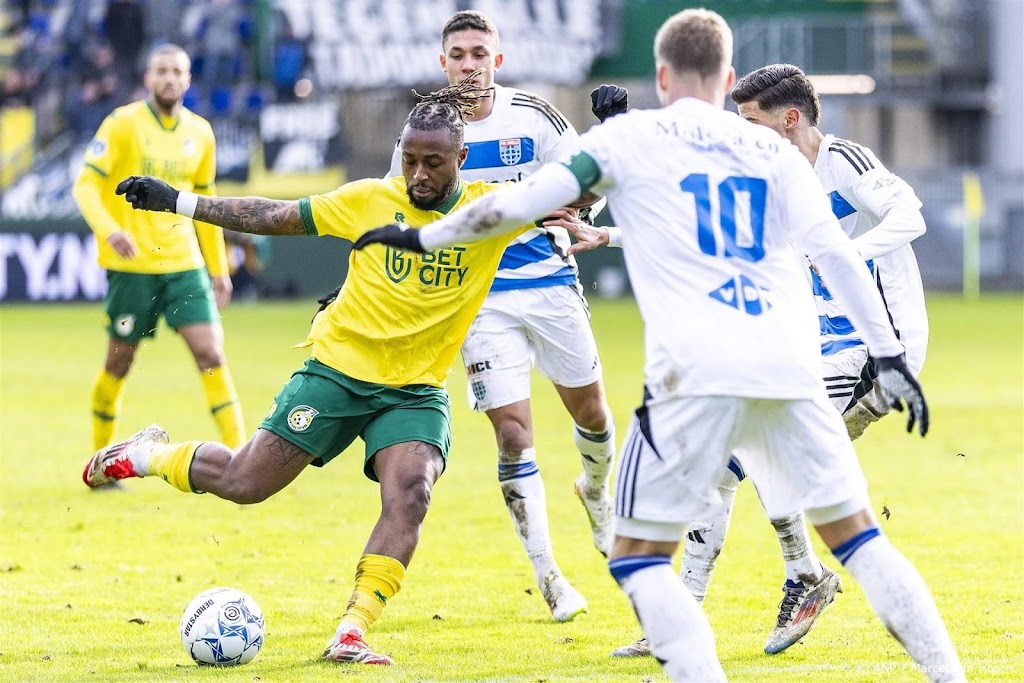 PEC Zwolle neemt met zege bij Fortuna afstand van degradatiezone 