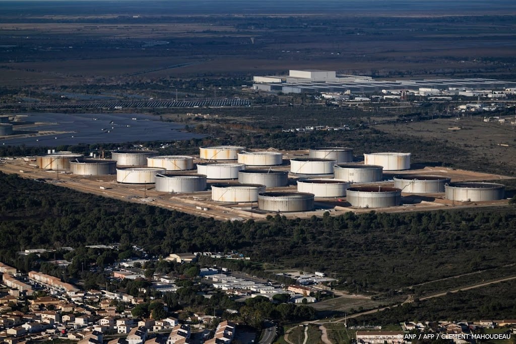 Bloomberg: OPEC+ houdt vast aan pauze bij productieverhogingen