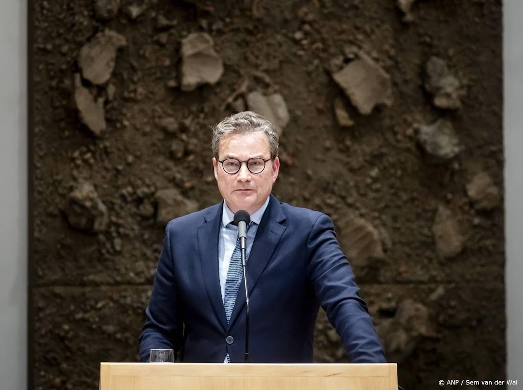 Minister: gevangenen en tbs'ers konden online door fout in laptop