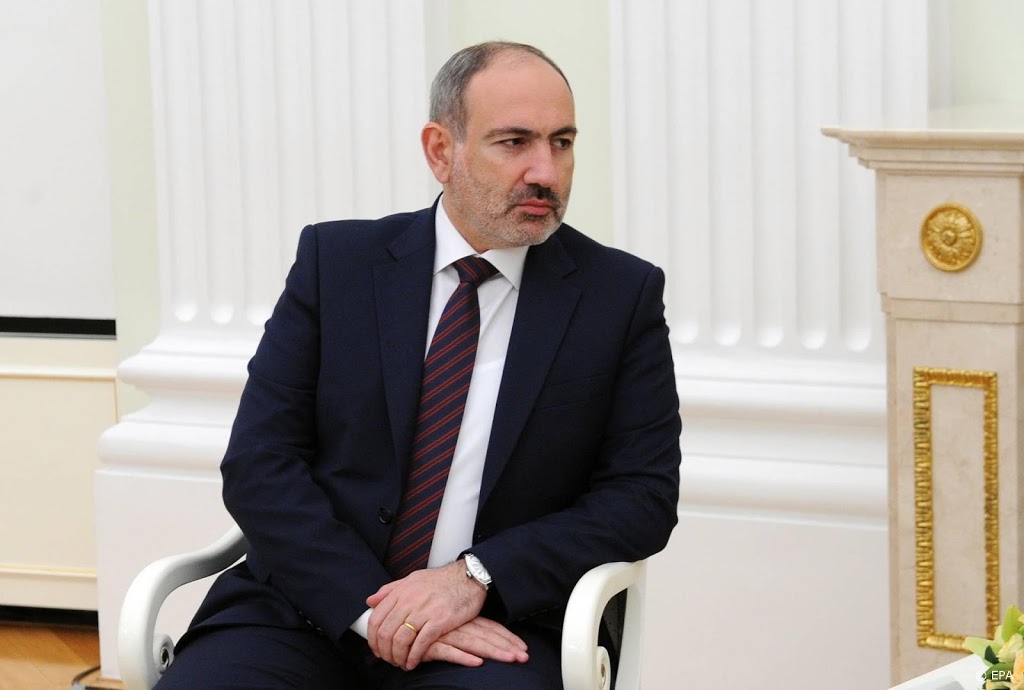 Armeense premier beschuldigt leger van couppoging