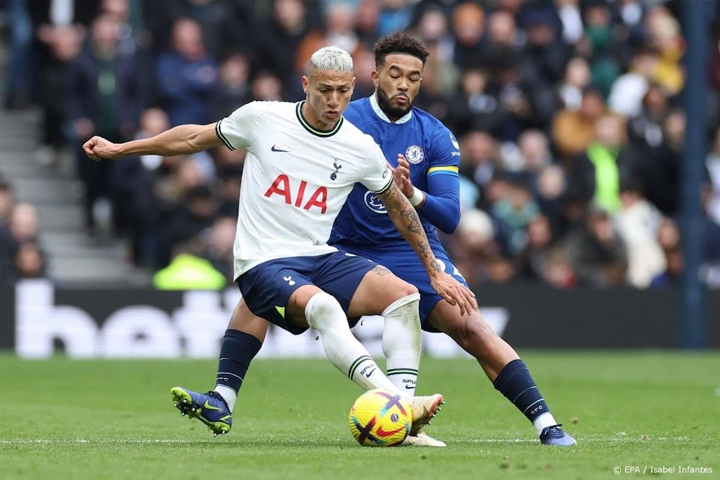 Tottenham Hotspur duwt Chelsea verder in de problemen