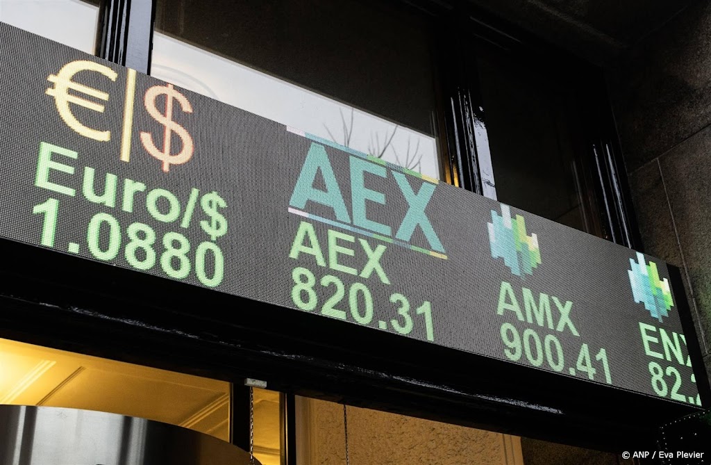 PostNL onderuit na resultaten, AEX-index licht lager