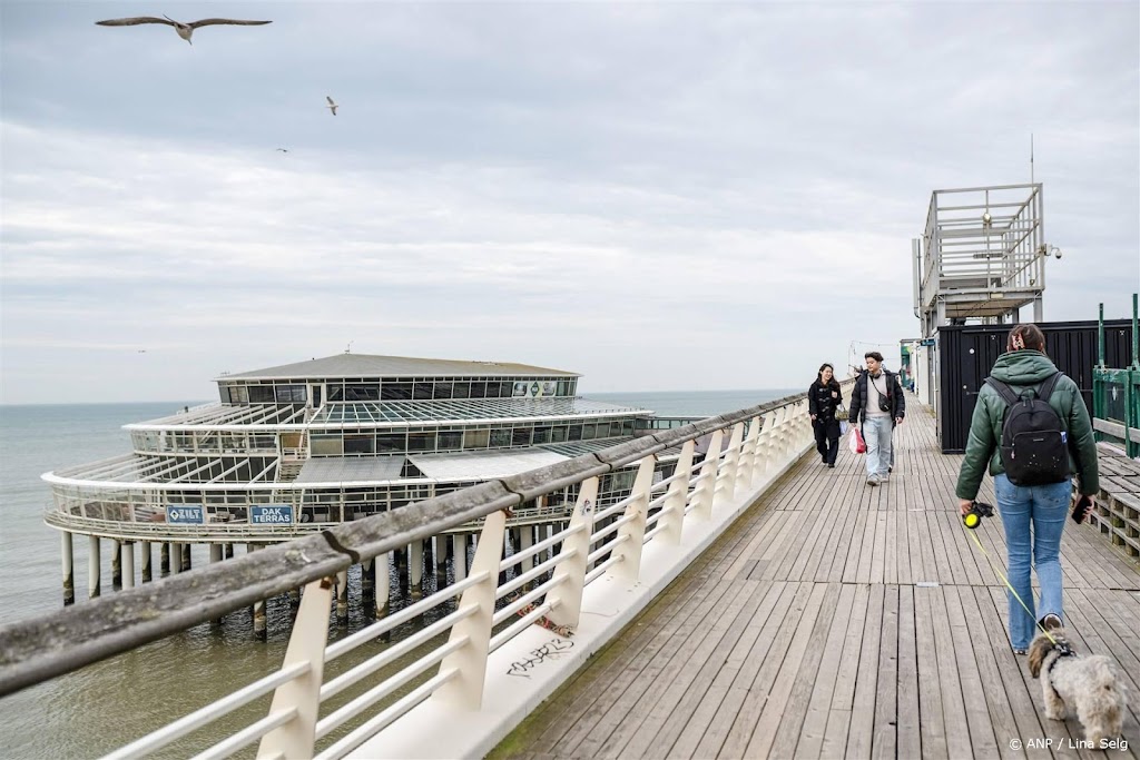 Twaalf mensen onwel in hotel op Scheveningse Pier