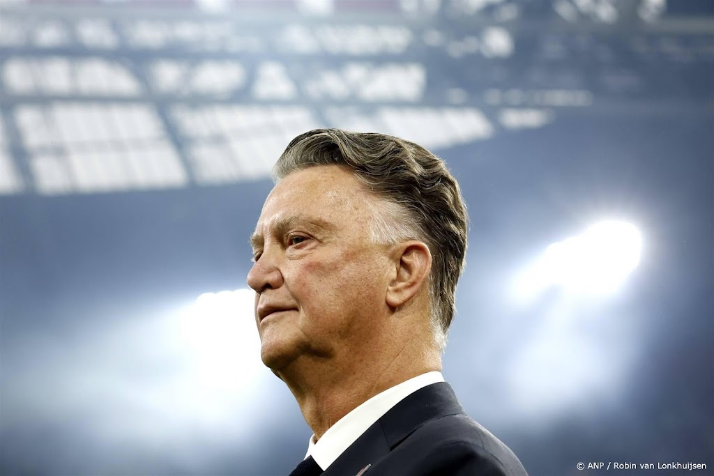 Van Gaal blijft Ajax voorlopig adviseren na gesprek met rvc  