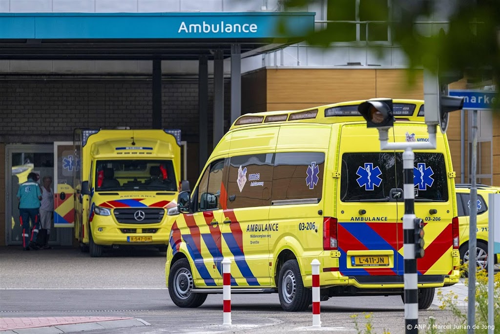 Ernstig ongeluk in Amstelveen tussen fietsers en kleine stadsauto