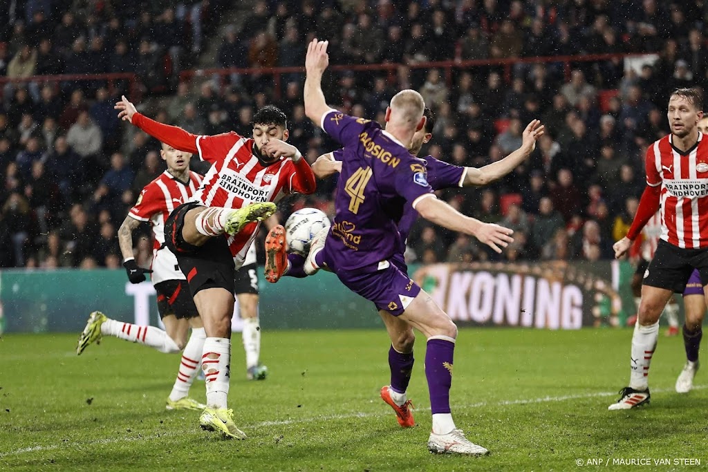 Go Ahead Eagles verrast PSV (1-2) en bereikt finale KNVB-beker