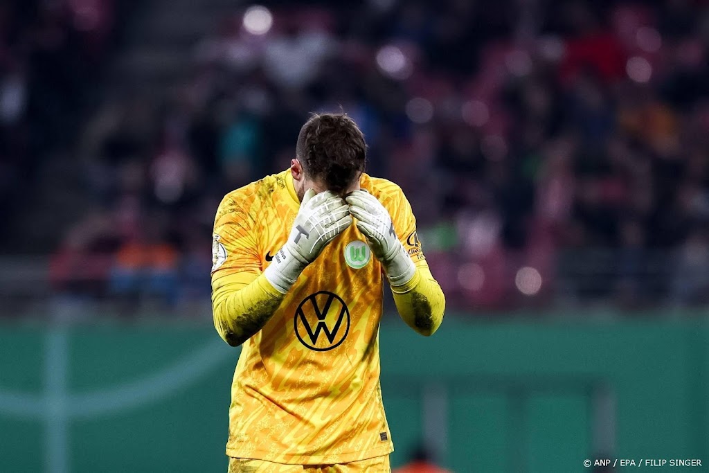 Leipzig dankzij omstreden penalty naar halve finale Duitse beker