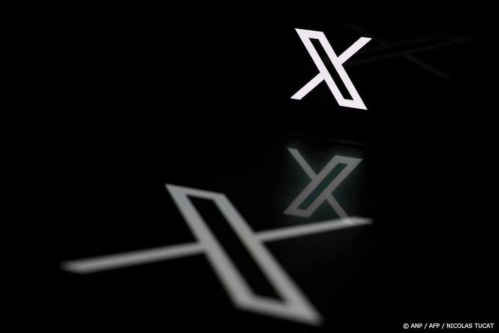 Fonds Slachtofferhulp wil dat X stopt met naaktbeelden chatbot