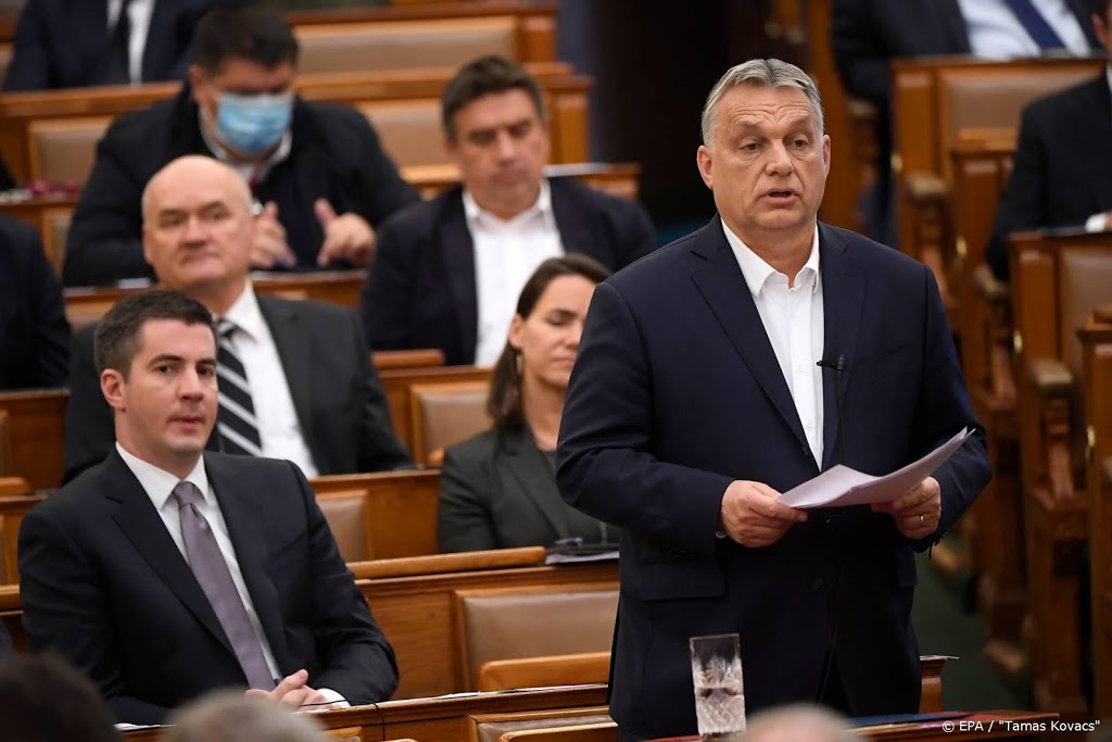 Orban wijst kritiek op uitbreiding bevoegdheden af