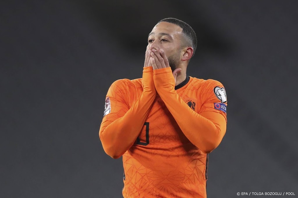 Depay pleit voor collectief statement over WK in Qatar