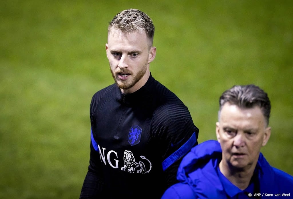 Flekken debuteert bij Oranje, Aké en Bergwijn ook in de basis