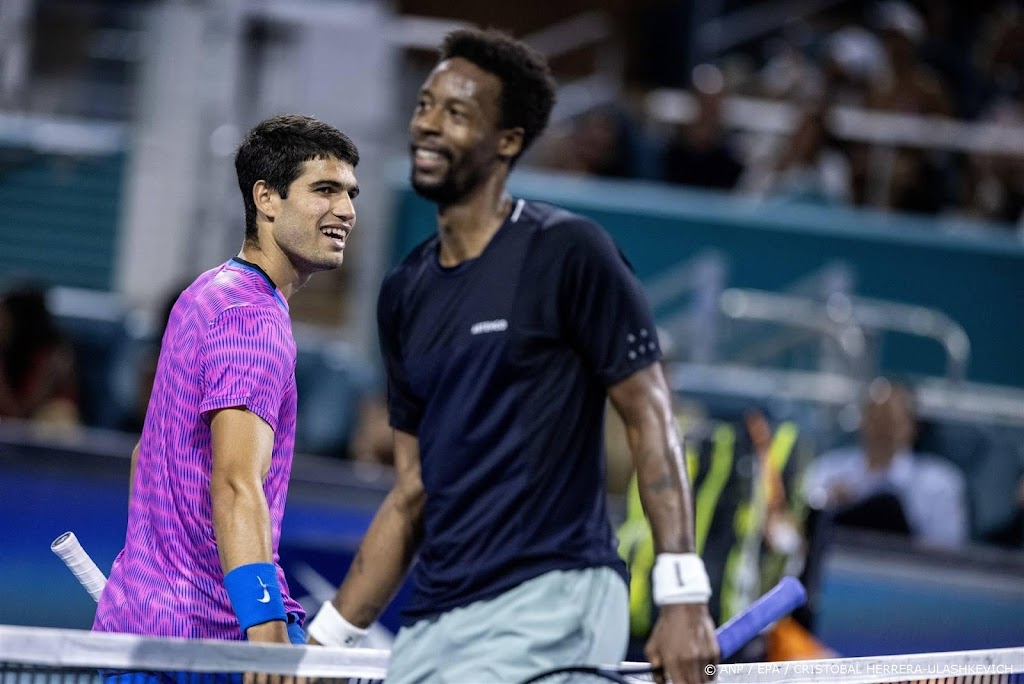 Alcaraz met duidelijke zege op Monfils naar vierde ronde Miami 