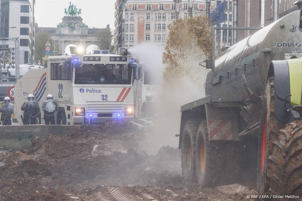 Brusselse politie zet traangas in om boeren tegen te houden