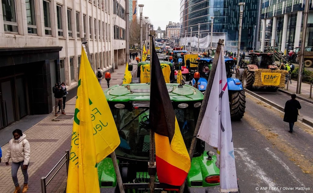 Agenten en brandweerlieden gewond bij boerenprotesten Brussel