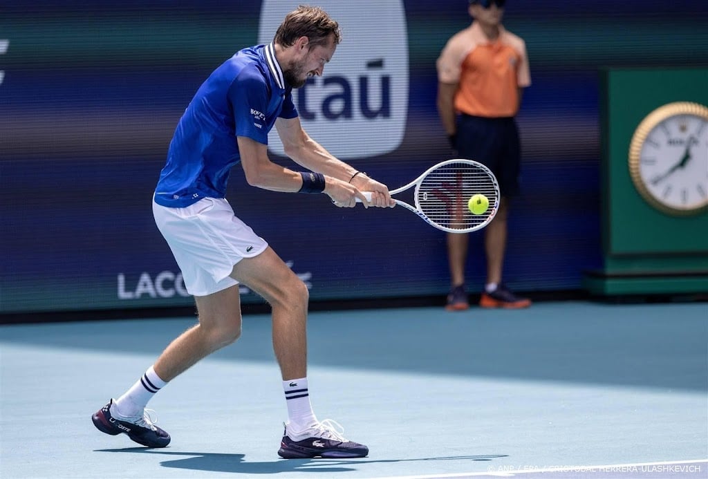 Tennissers Sinner en Medvedev door in Miami, Ruud uitgeschakeld