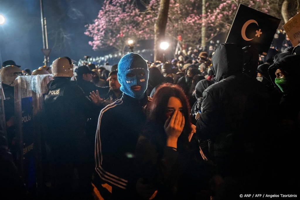 Erdogan strijdlustig na aanhoudende protesten 