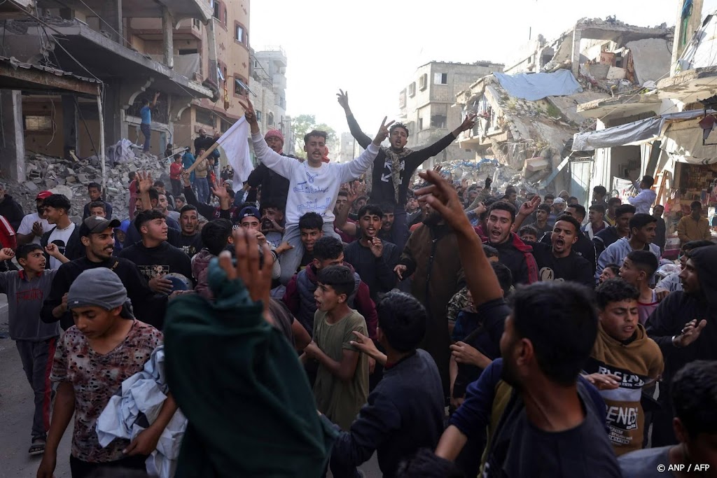 Palestijnen betogen tegen Hamas in de verwoeste Gazastrook