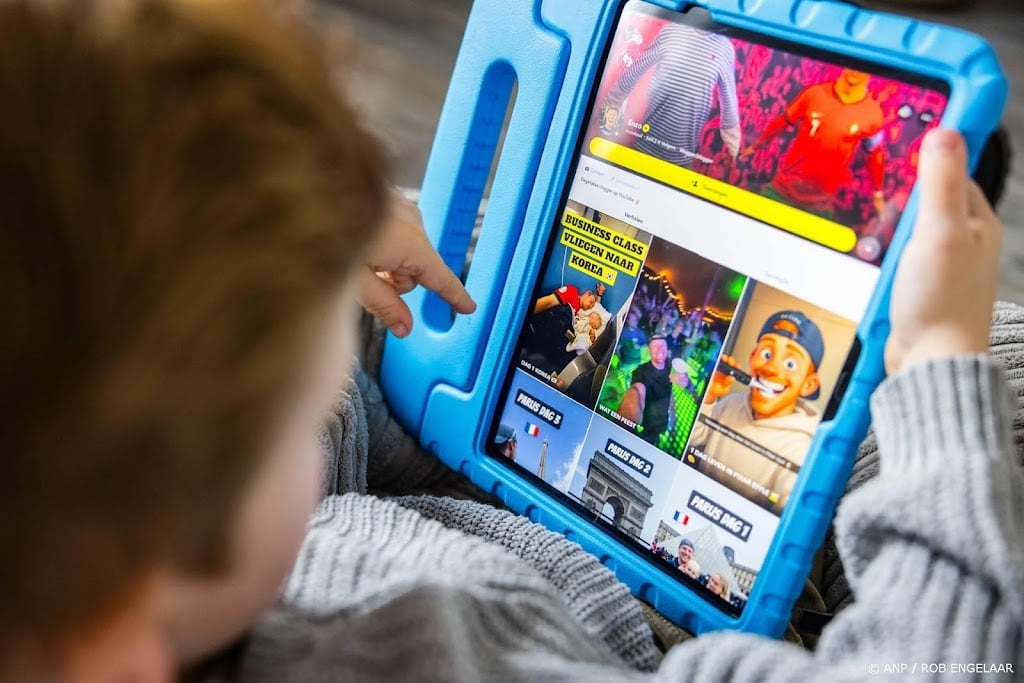 Europese Commissie onderzoekt Snapchat om grooming en vapeverkoop