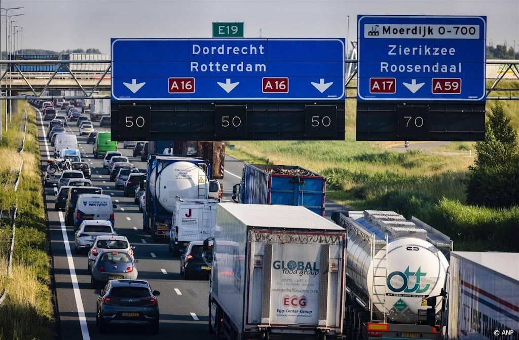 Drukte op wegen verwacht door begin meivakantie