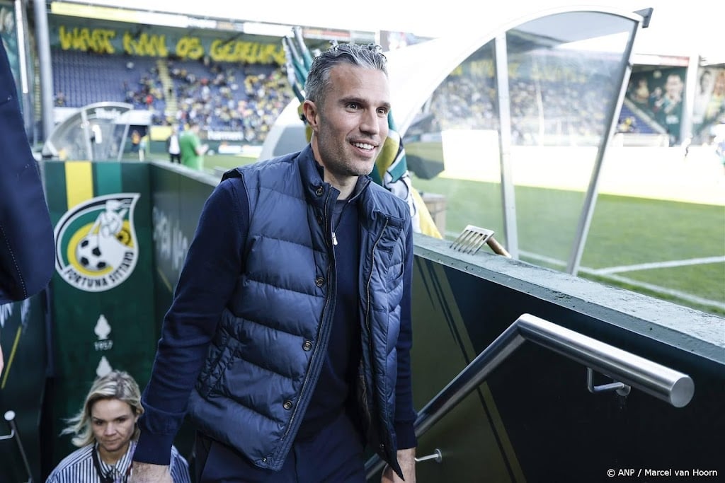 Feyenoord-coach Van Persie zag goede momenten en verbeterpunten