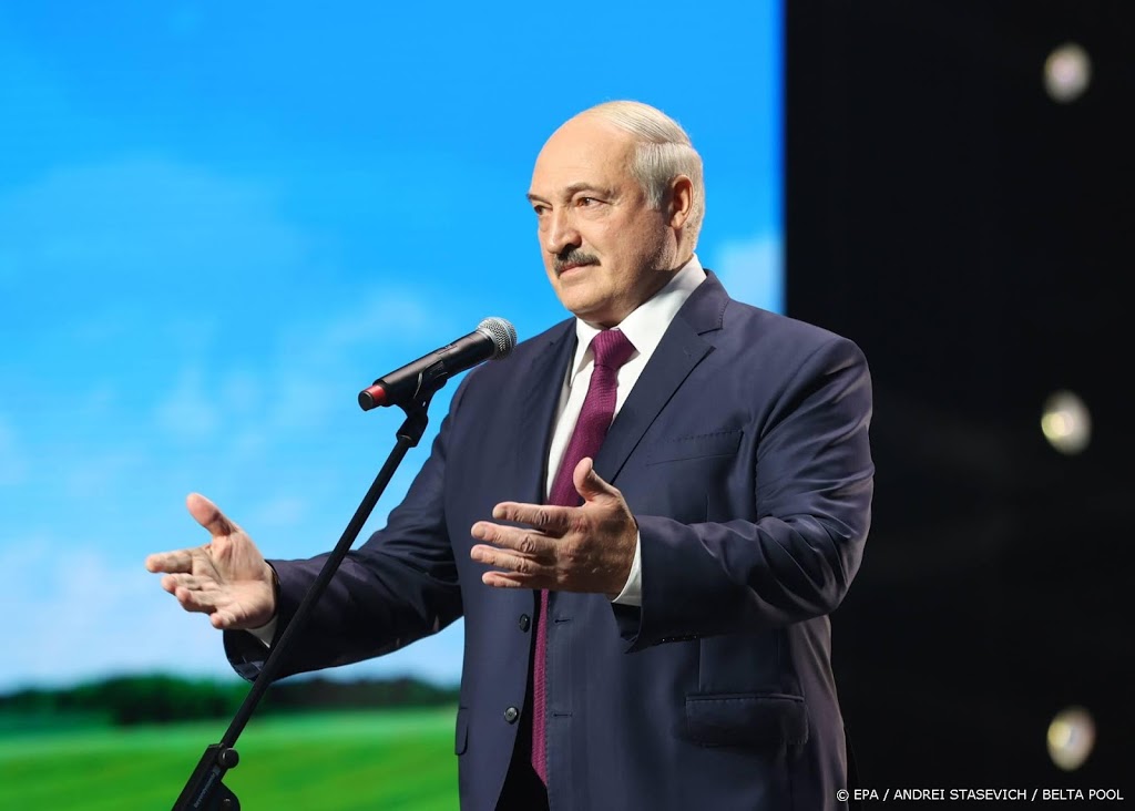 Loekasjenko verdedigt handelen bij 'controle' vliegtuig