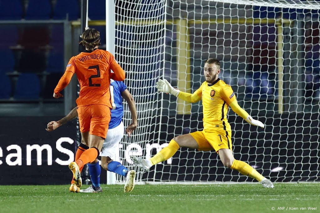 Oranje met doelmannen Cillessen, Krul en Stekelenburg naar EK