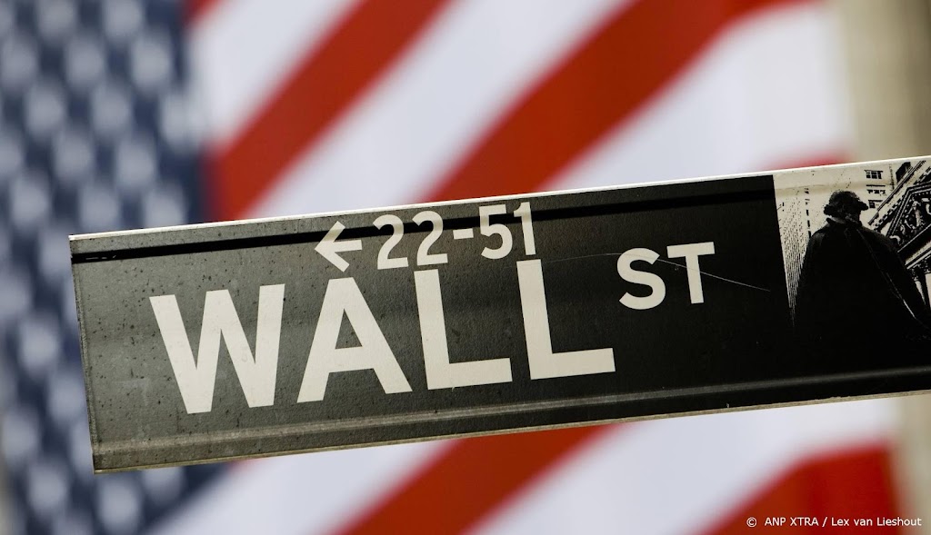 Wall Street fors omhoog na bemoedigende cijfers winkelbedrijven