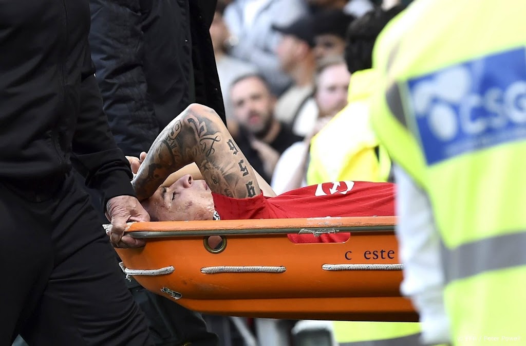 Coach Ten Hag vreest voor zware blessure bij Antony