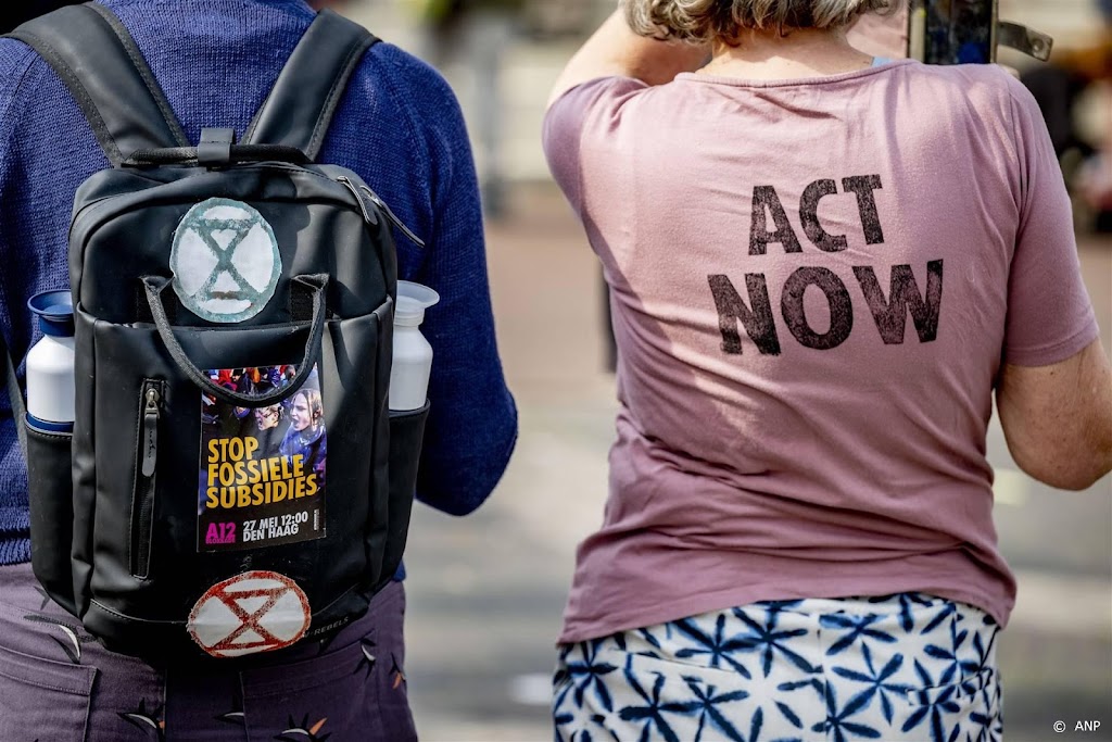 Opnieuw zwarte schermen geplaatst langs A12 wegens demonstratie
