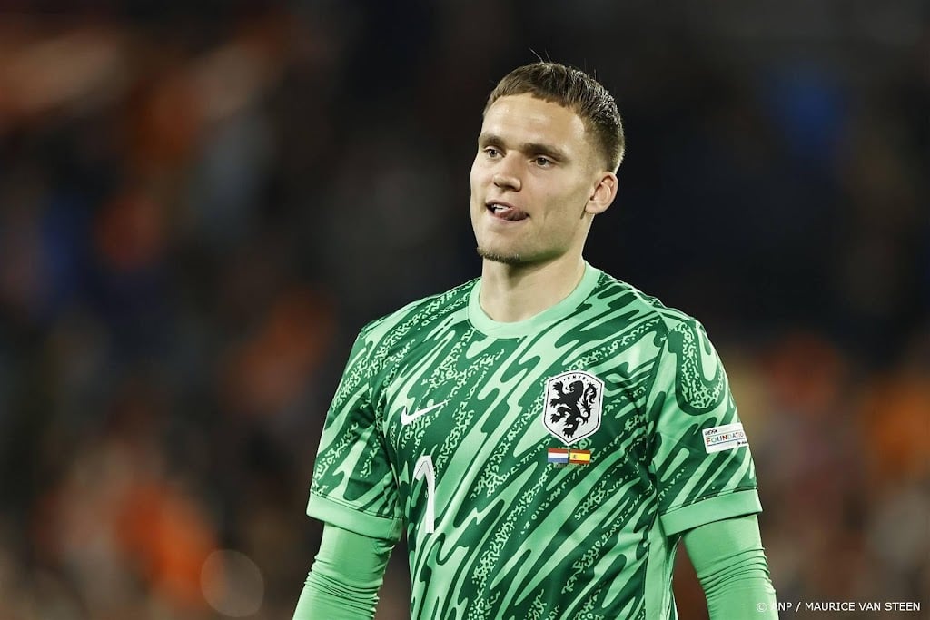 Doelman Verbruggen mist eerste WK-kwalificatiewedstrijden Oranje