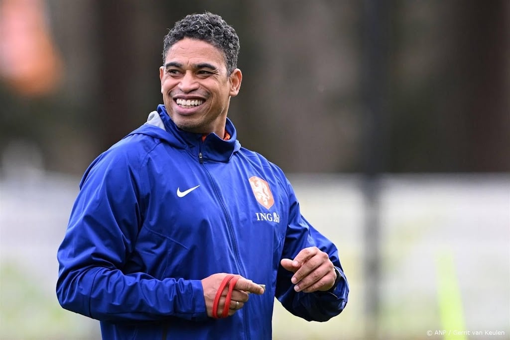 Reiziger verlengt contract als bondscoach Jong Oranje tot 2027