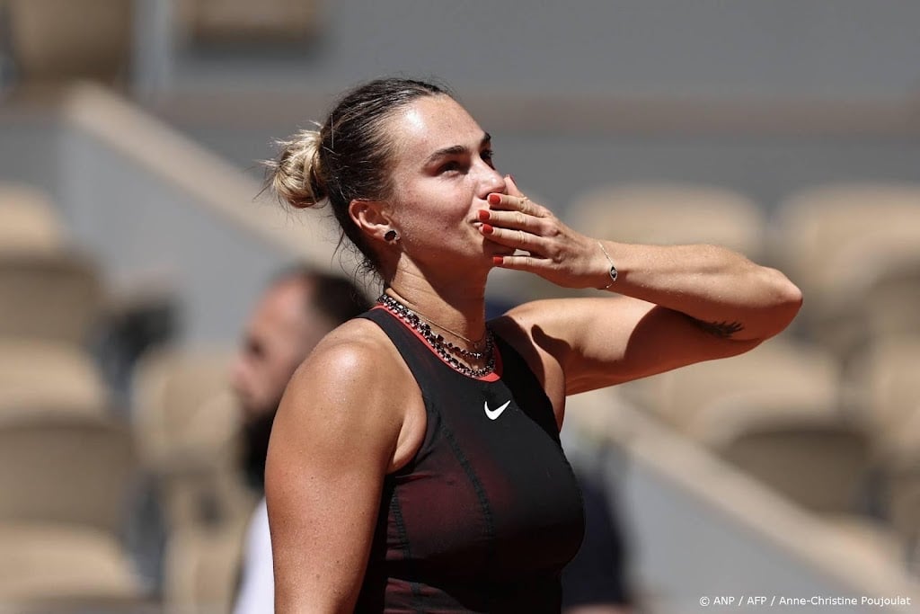 Sabalenka bereikt probleemloos tweede ronde op Roland Garros