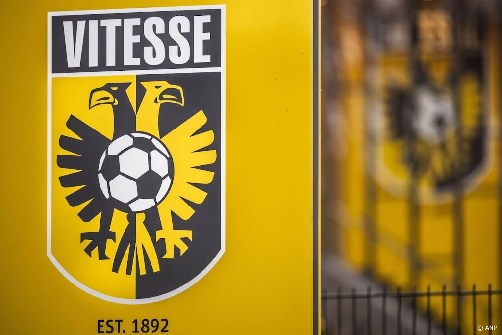 Vitesse seizoen lang zeker van deelname aan eerste divisie 